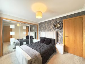 Photo 1- click for photo gallery